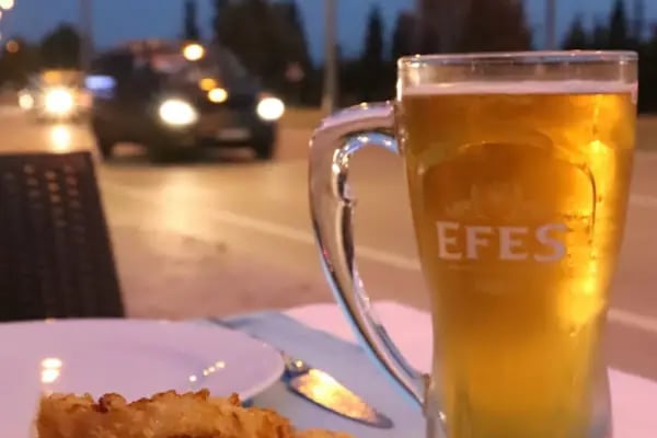 Deli Divane Meyhane Restaurant - Resim 4