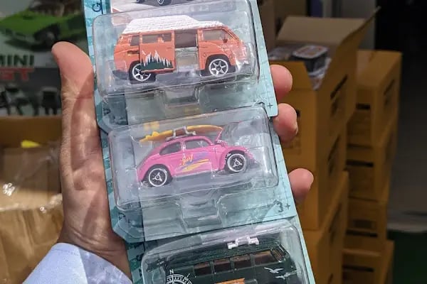 PARK TOYS OYUNCAK MAĞAZASI - Pilsan Hot Wheels Barbie Clementoni Satıcı oyuncak mağazası - Resim 17