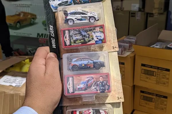 PARK TOYS OYUNCAK MAĞAZASI - Pilsan Hot Wheels Barbie Clementoni Satıcı oyuncak mağazası - Resim 16