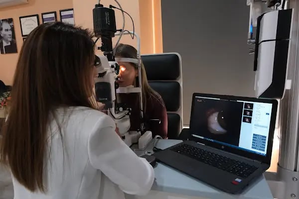 Prof. Dr. Bengü Ekinci Köktekir (Konya Göz Doktoru - Konya Excimer Lazer - Konya Göz Kapağı Ameliyatı) - Resim 14
