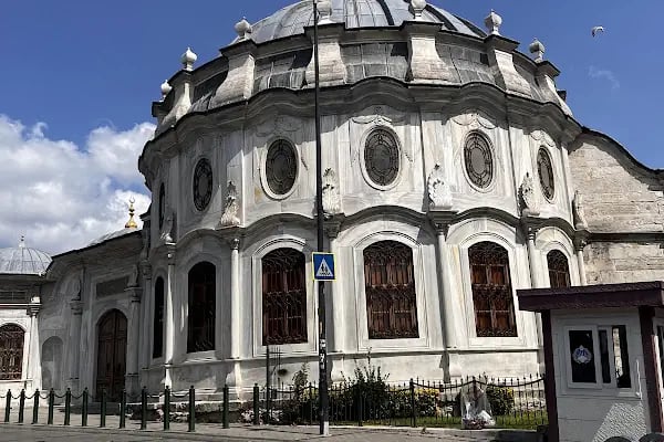 Gülbahar Hatun Türbesi - Resim 6