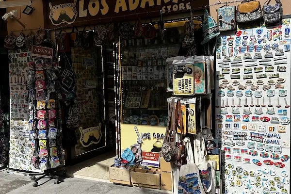 Los Adanas Store - Resim 3