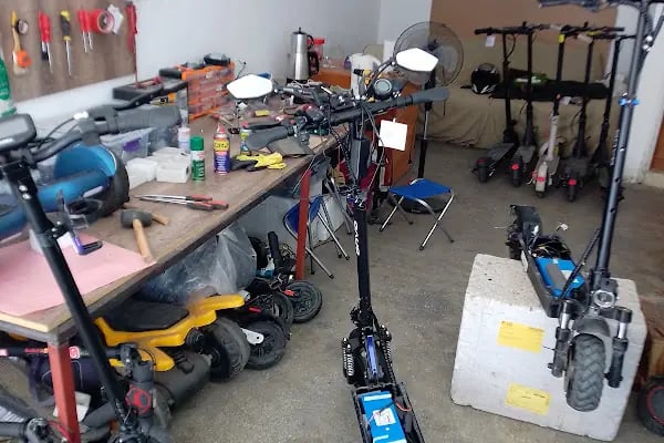 E-ride Antalya Elektrikli Scooter servis , akülü araba tamircisi,scooter tamiricisi, elektrikli scooter teknik servis - Resim 1