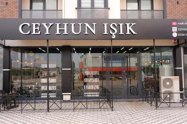 CEYHUN IŞIK KUAFÖR (UNISEX) - Resim 3