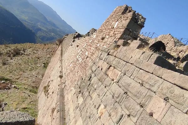 Pergamon Athena Tapınağı ve Temenosu - Resim 15