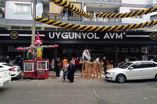 UYGUNYOL AVM - Resim 1