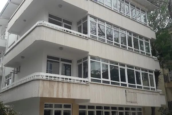 Arnavutluk Büyükelçiliği - Resim 3