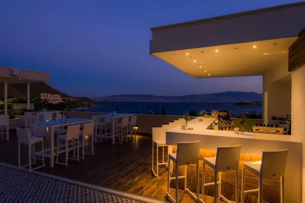 LA BREZZA SUITE &amp;HOTEL - Resim 6