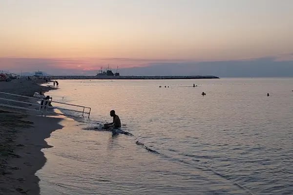 Kurşunlu Halk Plajı - Resim 12