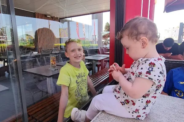 Burger King - Şekerpınar Şubesi - Resim 20