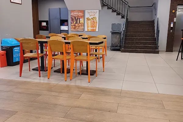 Burger King - Şekerpınar Şubesi - Resim 15