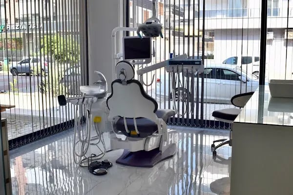 Özel MESADENT Ağız ve Diş Sağlığı Polikliniği - Resim 2