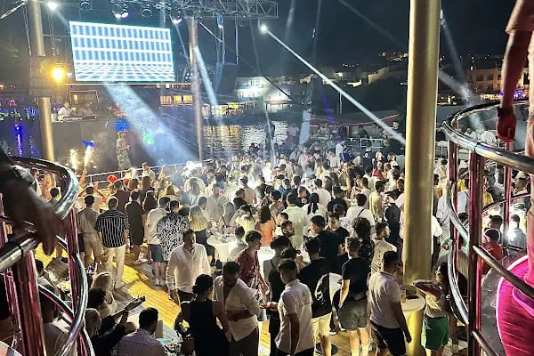 Club Catamaran Bodrum - Resim 3