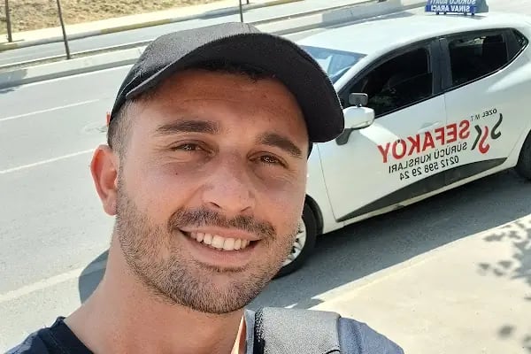 Sefaköy Sürücü Kursu (Başka Şubemiz Yoktur) - Resim 2