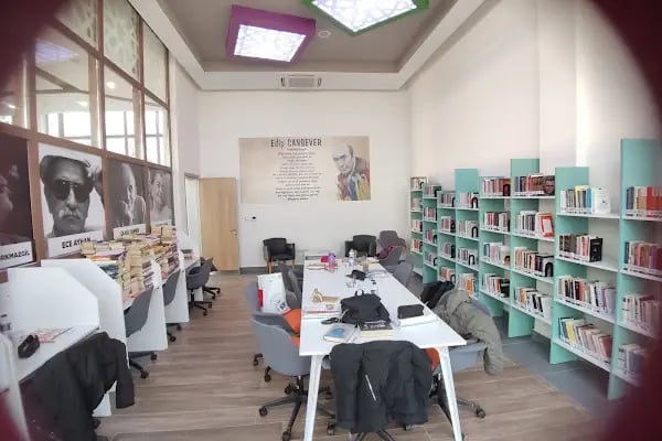 Soğanlı İsmail Hakkı Tonguç Bağış Kütüphanesi - Resim 18