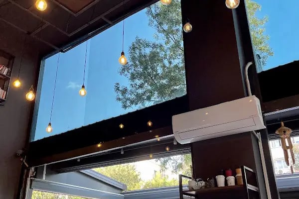 Local Coffee - Resim 20