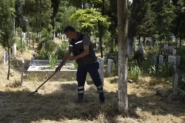 Dursunbey Mezarlığı - Resim 5