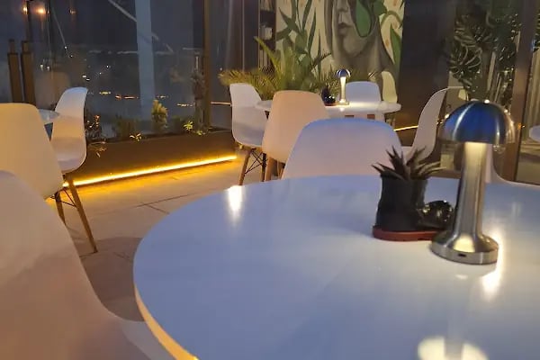 EMJOY CAFE - Resim 19
