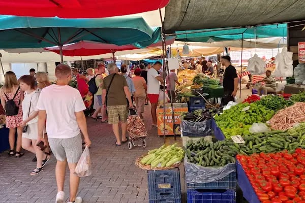 Tuesday Market - Resim 18