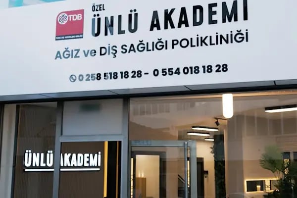 Ünlü Akademi Diş Polikliniği - Resim 1