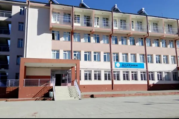 Beydağ Atatürk İlkokulu - Resim 1