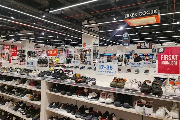 FLO Outlet Bağcılar 212 AVM Mağazası - Resim 16