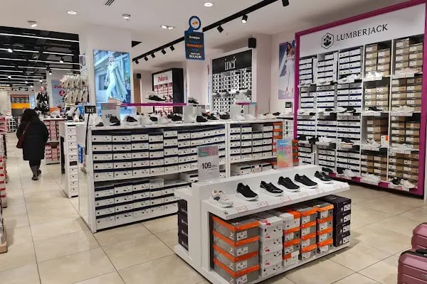 FLO Outlet Bağcılar 212 AVM Mağazası - Resim 4