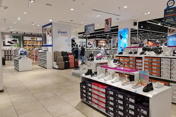 FLO Outlet Bağcılar 212 AVM Mağazası - Resim 18