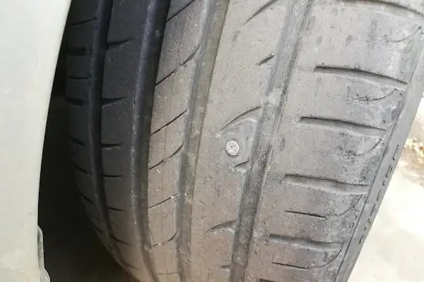 Ömer GÜÇLÜ Oto Lastik Jant Akü Yağ Balata Bakım 7/24 Yol Yardım - Resim 9