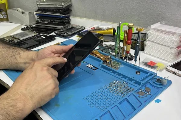 Görsel İletişim Telefon Tamir Teknik Servisi ve Telefon Alım Satım Merkezi - Resim 5