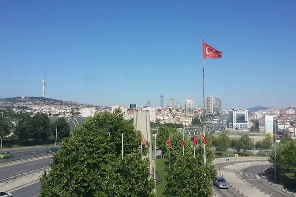 SBÜ Haydarpaşa Numune Eğitim ve Araştırma Hastanesi Sadık Eratik Göz Kliniği - Resim 4