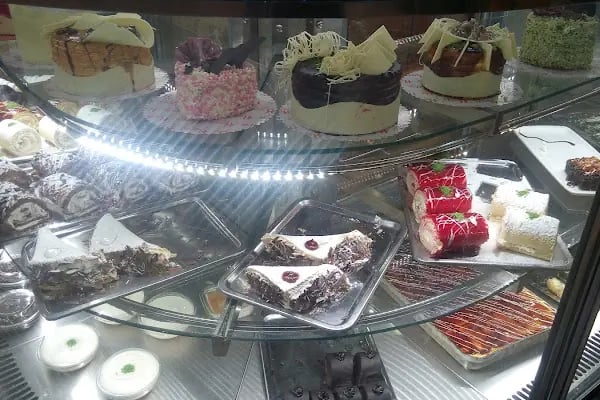 Basel Fırın &amp; Cafe [Camlik] - Resim 3