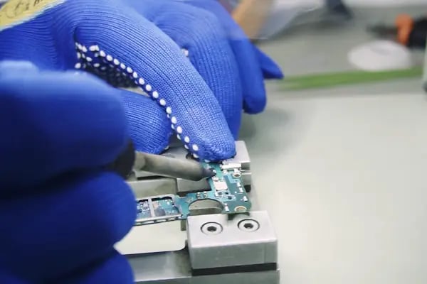 Simge Via Elektronik Teknoloji A.Ş.- Samsung Yetkili Servis Merkezi | Mobile - Resim 7
