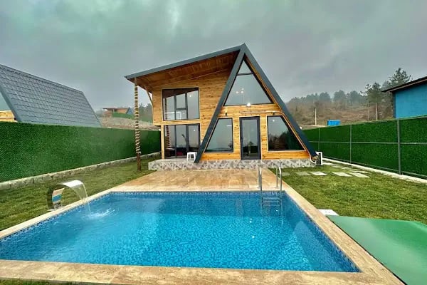 ATEŞ BÖCEĞİ MERCAN BUNGALOV - Resim 3