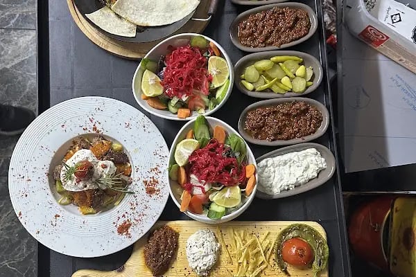 Yeşilçam Teras Cafe - Resim 14