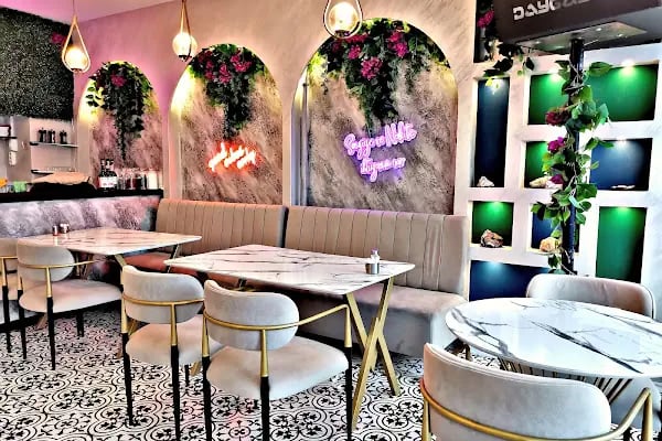 CUTE CAFE - Resim 12