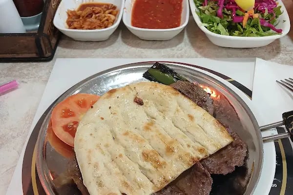 Akropol Cafe &amp; Bistro - Resim 7