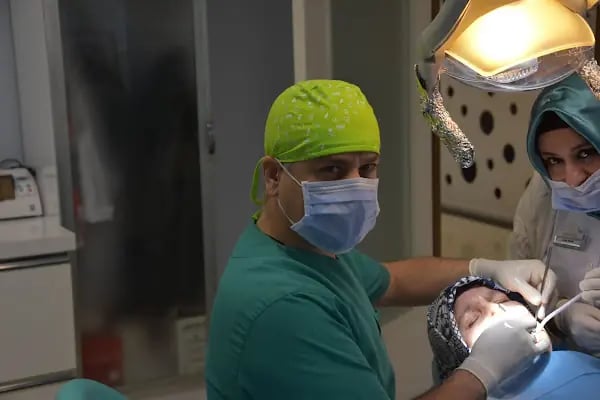 Özel Gap Dental Ağız ve Diş Sağlığı Polikliniği - Resim 13
