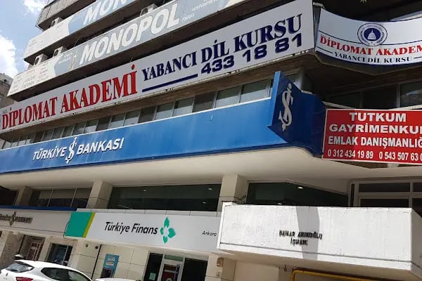 Diplomat Akademi Yabancı Dil Kursu - Resim 1
