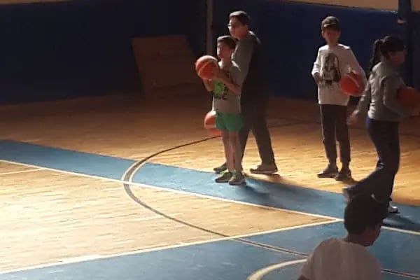 75. Yıl Spor Salonu - Resim 18