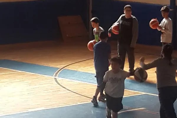 75. Yıl Spor Salonu - Resim 6