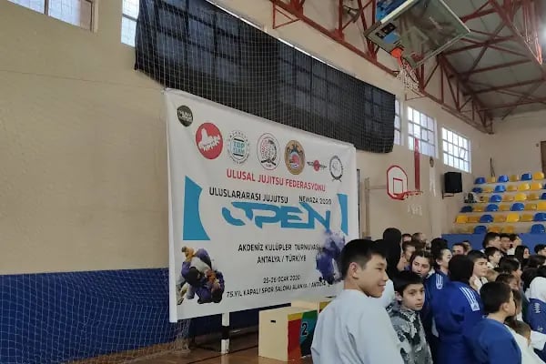 75. Yıl Spor Salonu - Resim 4