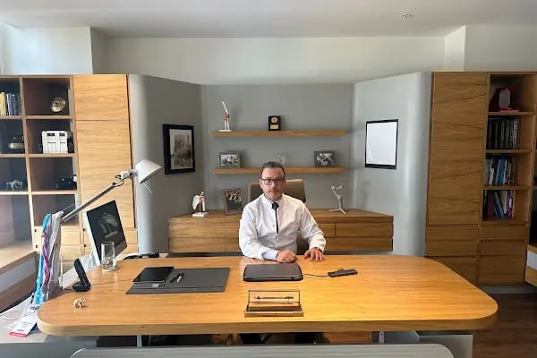 Prof. Dr. Kerem Canbora - İstanbul Ortopedi ve Travmatoloji Uzmanı - Resim 8