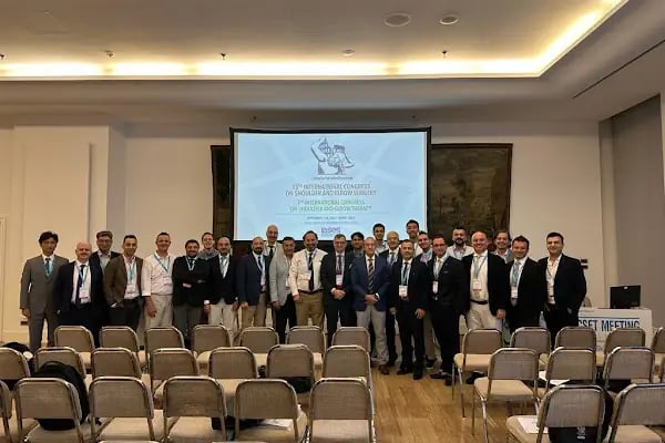 Prof. Dr. Kerem Canbora - İstanbul Ortopedi ve Travmatoloji Uzmanı - Resim 12