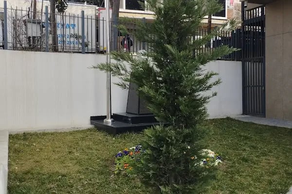 KÜÇÜKÇEKMECE BELEDİYESİ GENÇLİK MERKEZİ - Resim 15