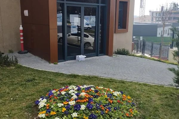 KÜÇÜKÇEKMECE BELEDİYESİ GENÇLİK MERKEZİ - Resim 6