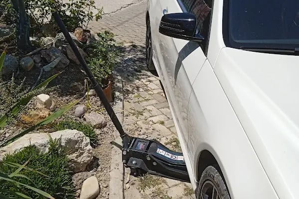 Açık Lastikçi İzmir Yol Yardım - Resim 8