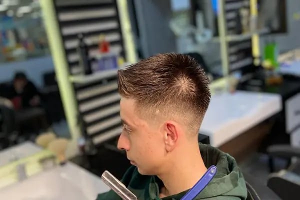 SALON FERİSYA ERKEK KUAFÖRÜ - Resim 11