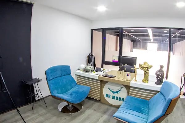 Moondent Diş Polikliniği : İmplant, Zirkonyum, Lamine Yaşamkent Diş Kliniği - Resim 5