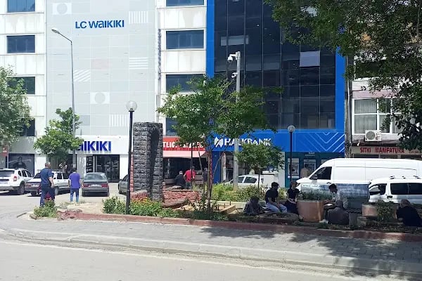 Halkbank Kozan Şubesi - Resim 2